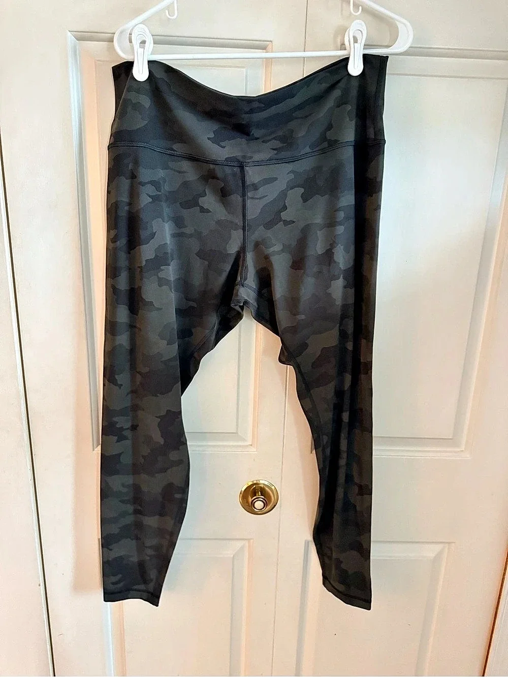lululemon Women's Camo Leggings Like New